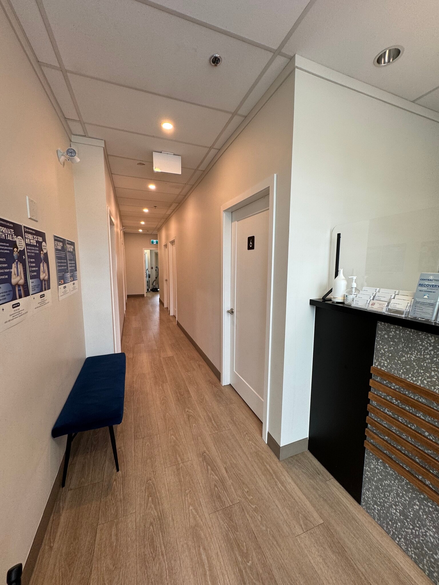 1060 Austin Ave, Coquitlam, BC à louer Photo intérieure– Image 1 sur 4