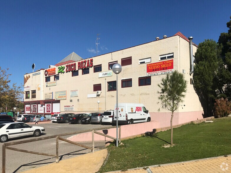 Avenida de Atenas, 75, Las Rozas de Madrid, Madrid à vendre - Photo de l’immeuble – Image 2 sur 5