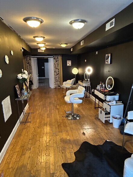 1209 Hollins St, Baltimore, MD à vendre - Photo de l’immeuble – Image 2 sur 13