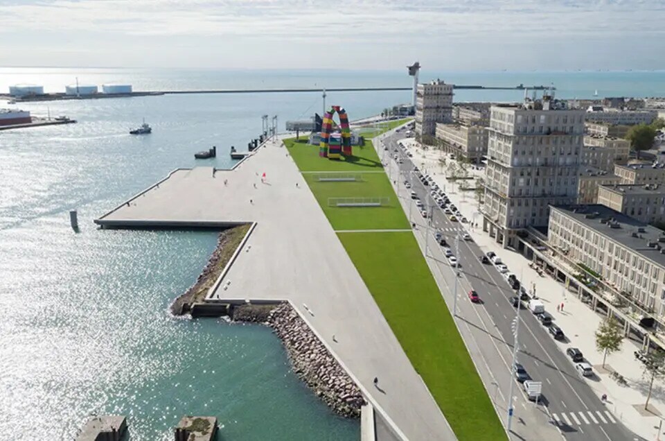 Local commercial dans Le Havre à louer Photo de l’immeuble– Image 1 sur 2