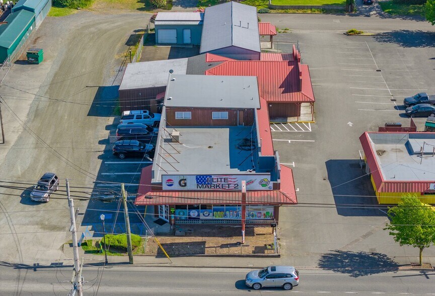1195 Newmark Ave, Coos Bay, OR à vendre - Photo de l’immeuble – Image 1 sur 48