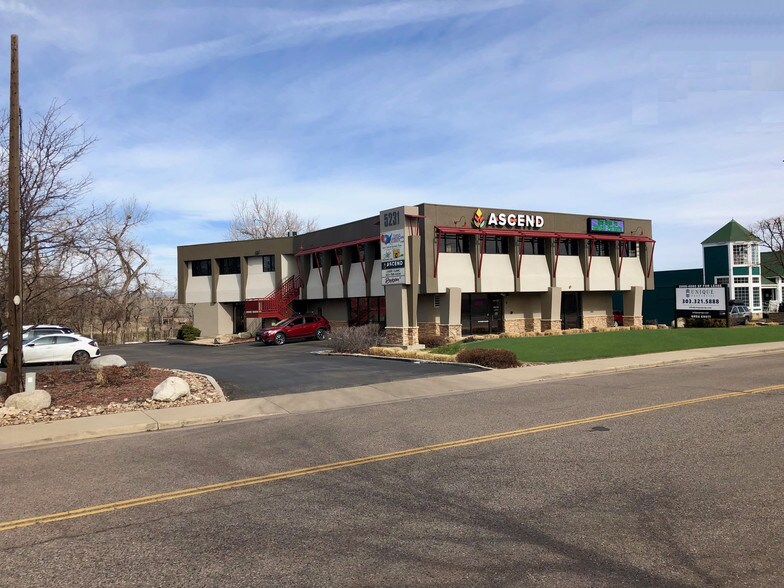 5231 S Santa Fe Dr, Littleton, CO à louer - Photo de l’immeuble – Image 2 sur 4