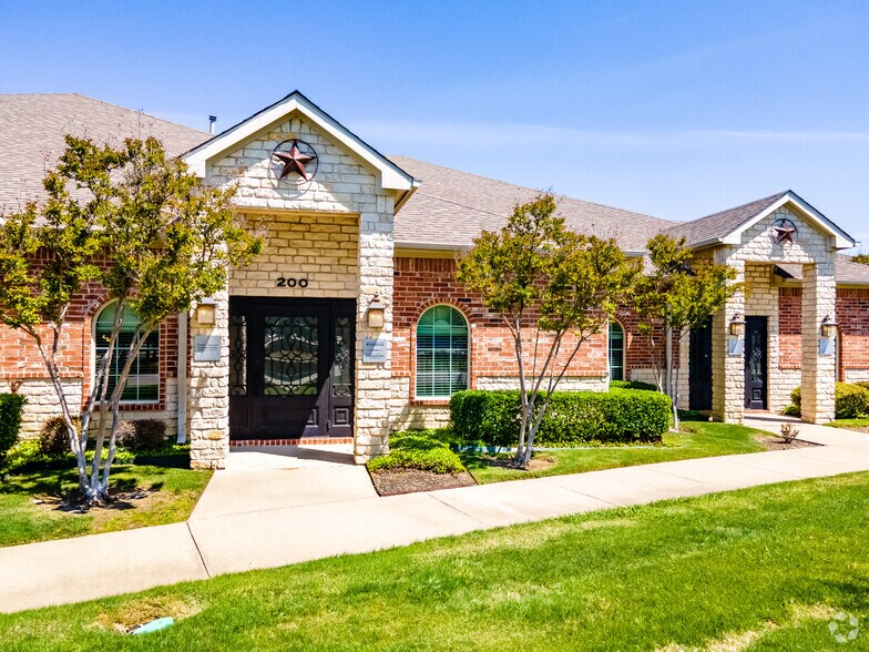6205 Chapel Hill Blvd, Plano, TX à vendre - Photo de l’immeuble – Image 3 sur 5
