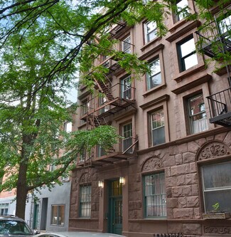 Plus de détails pour 47 Perry St, New York, NY - Logement à vendre