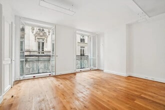 Bureau dans Paris à louer Photo intérieure– Image 1 sur 2