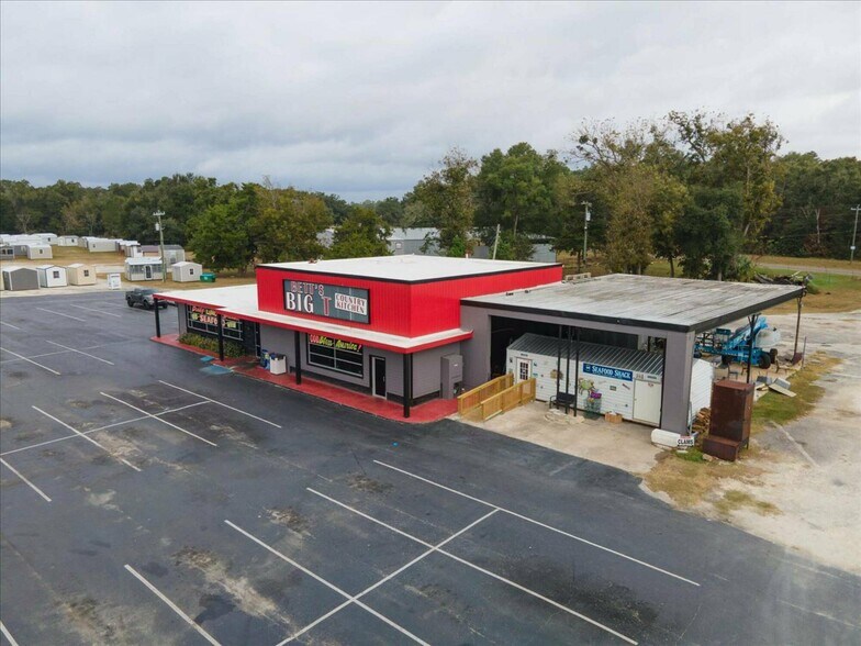2525 Young Blvd N, Chiefland, FL à vendre - Photo de l’immeuble – Image 3 sur 5