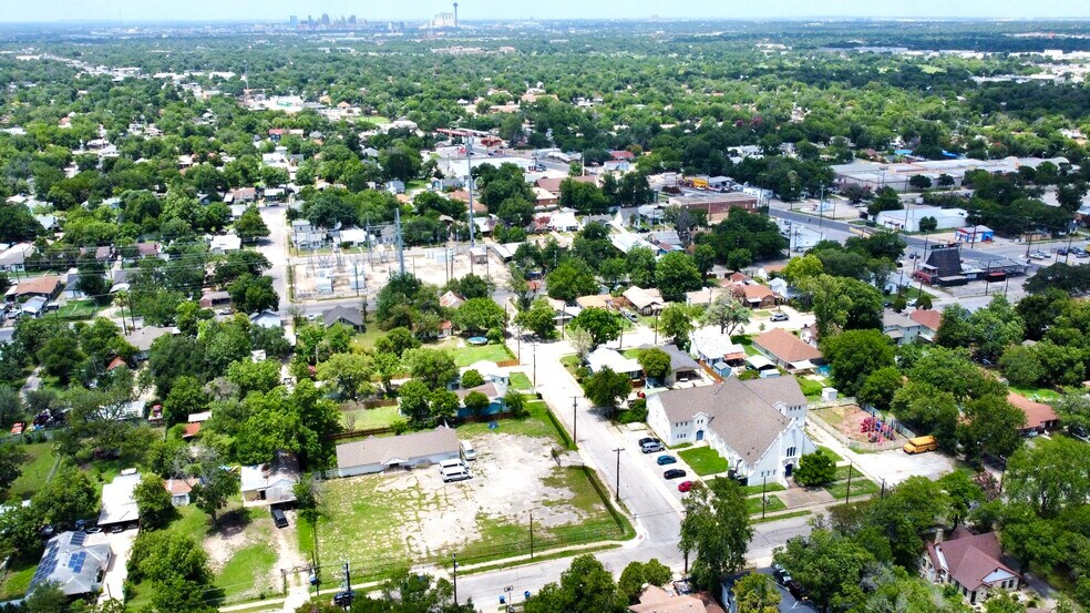 507 E Mayfield Blvd, San Antonio, TX à vendre - Photo de l’immeuble – Image 2 sur 23