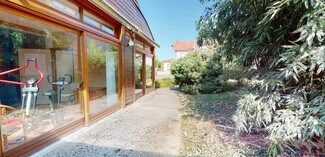 Plus de détails pour Local commercial à louer