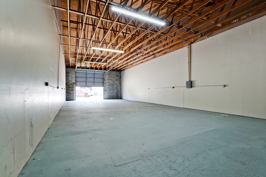 722 17th St E, Palmetto, FL à louer - Photo de l’immeuble – Image 3 sur 15