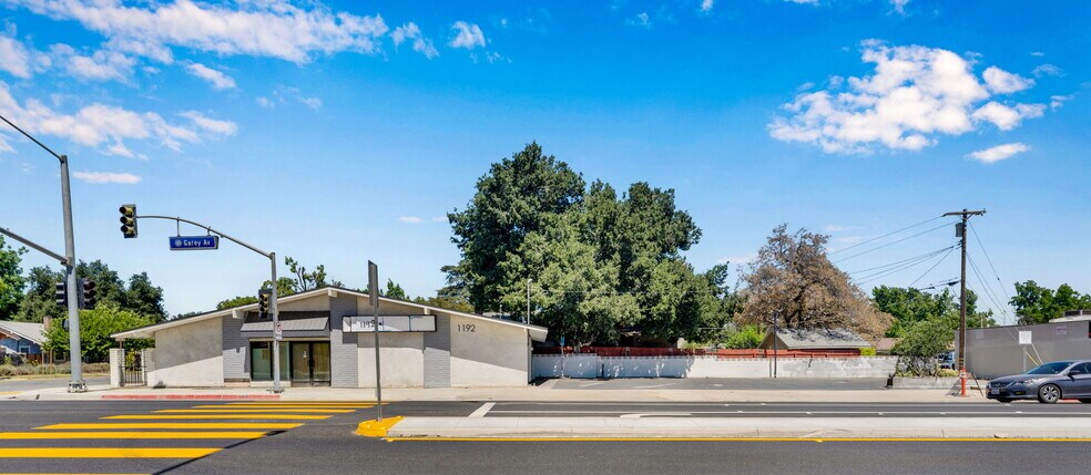 1192 Garey Ave, Pomona, CA à louer - Photo de l’immeuble – Image 2 sur 34