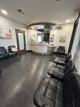 4407 Menchaca Rd, Austin, TX à louer Hall d’entrée– Image 2 sur 2