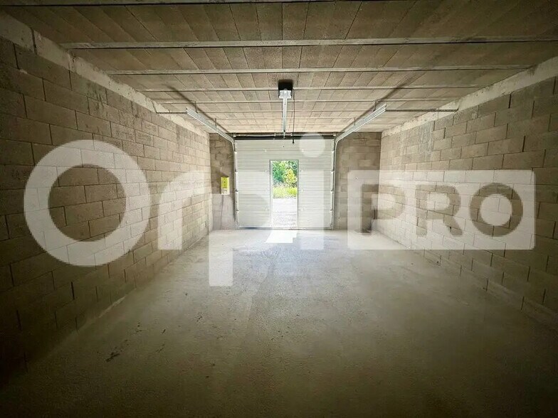 Local d'activités dans Saint-Chéron à vendre - Photo de l’immeuble – Image 2 sur 6