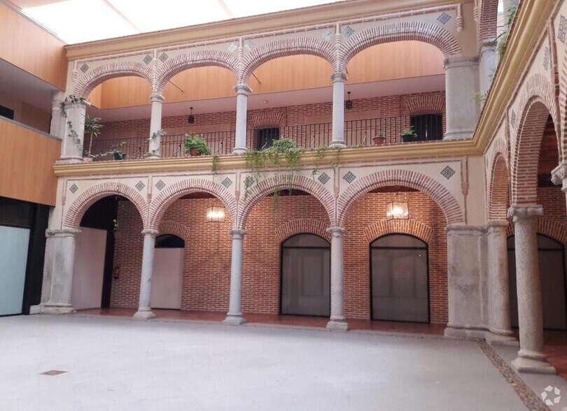 View Photo