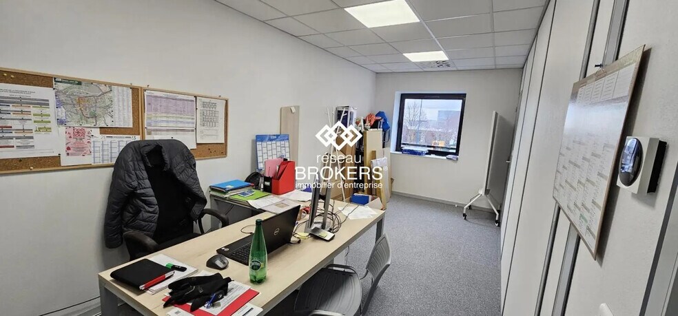 Bureau dans Clermont-Ferrand à louer - Photo intérieure – Image 2 sur 3