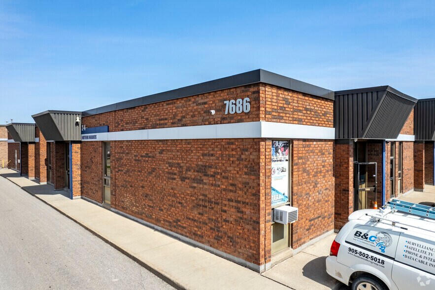 7686 Kimbel St, Mississauga, ON à vendre - Photo de l’immeuble – Image 2 sur 30