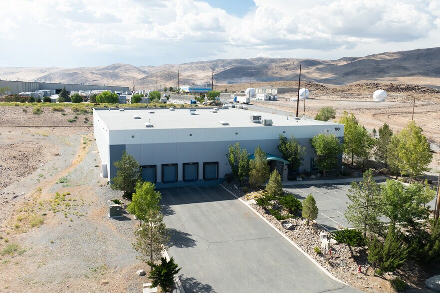 100 Ireland Dr, Mccarran, NV à louer - Photo de l’immeuble – Image 2 sur 5