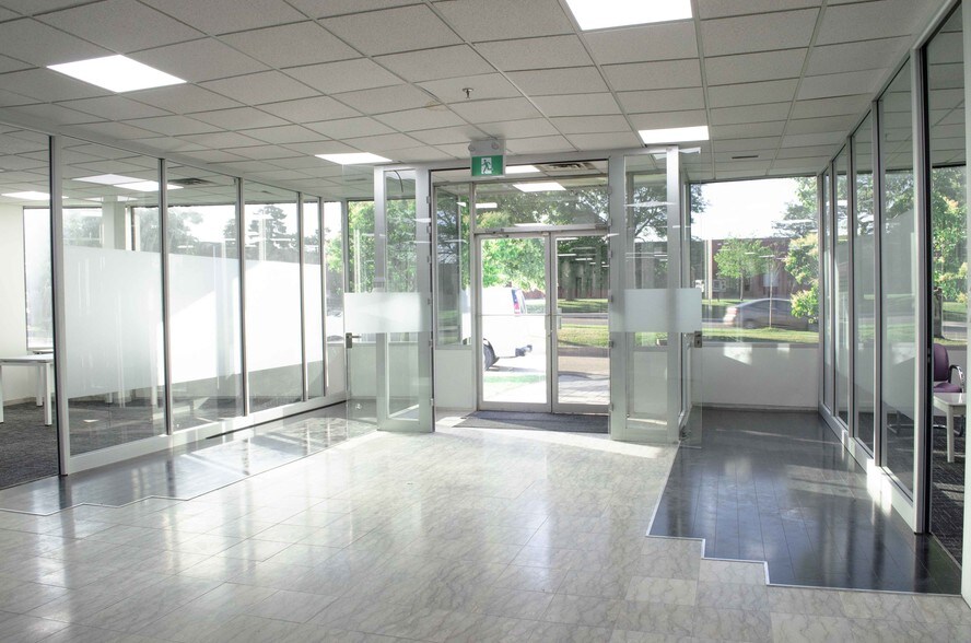 267 Matheson Blvd E, Mississauga, ON à louer - Photo intérieure – Image 2 sur 20