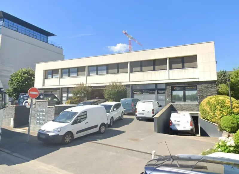 Local d’activités dans Nanterre à louer - Photo de l’immeuble – Image 1 sur 3