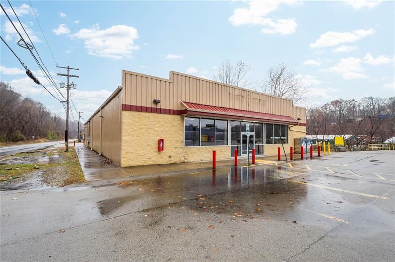 26 Front St, Millsboro, PA à louer - Photo de l’immeuble – Image 3 sur 19