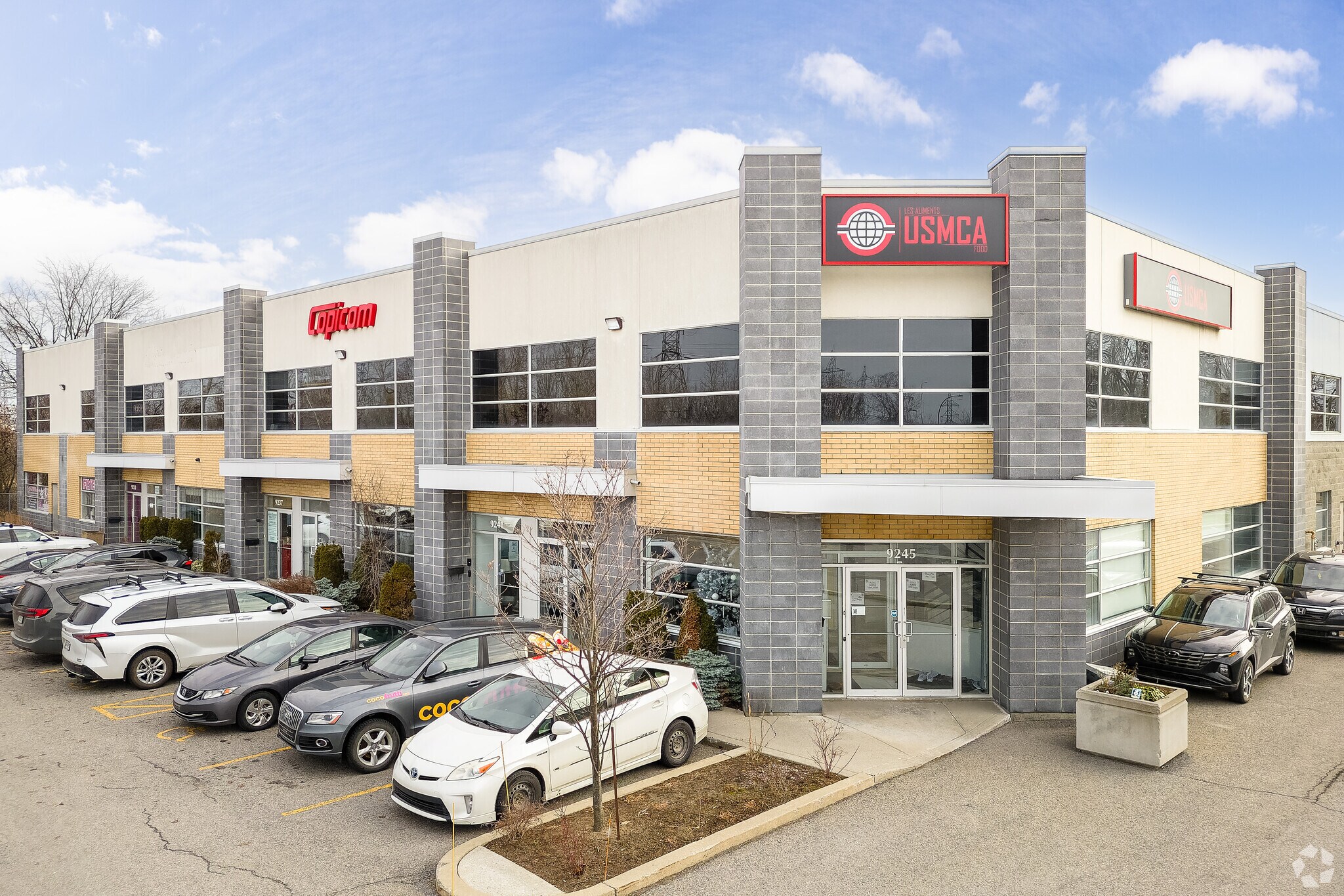9233-9245 Rue Thimens, Montréal, QC à vendre Photo principale– Image 1 sur 18