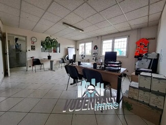 Plus de détails pour Local d’activités à vendre