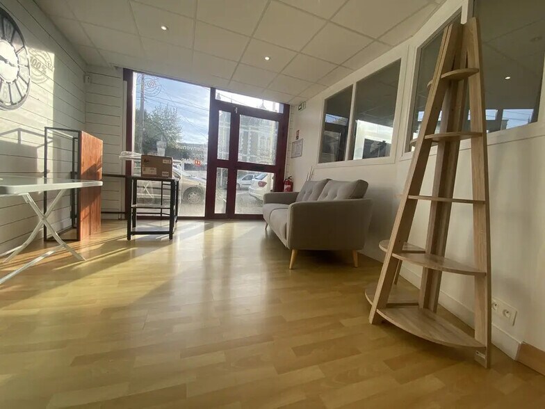 Bureau dans Rezé à louer - Photo de l’immeuble – Image 1 sur 5