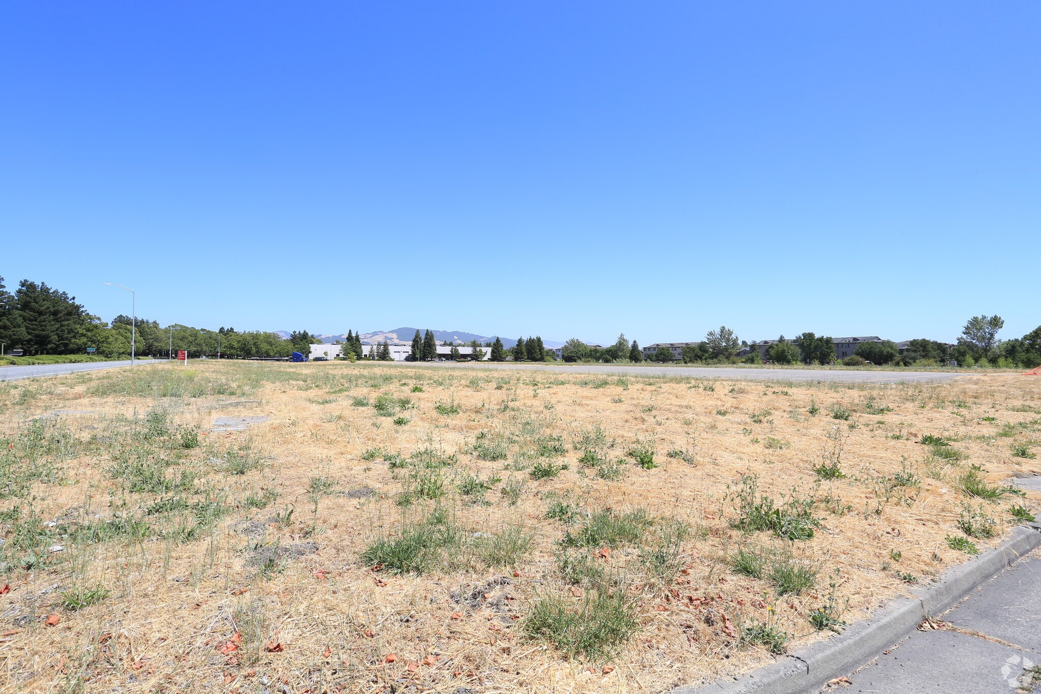 Santa Rosa Industrial Parcels for Sale portefeuille de 2 biens à vendre sur LoopNet.fr Photo de l’immeuble– Image 1 sur 4