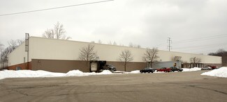Plus de détails pour 7640 Hub Pky, Valley View, OH - Industriel/Logistique à vendre