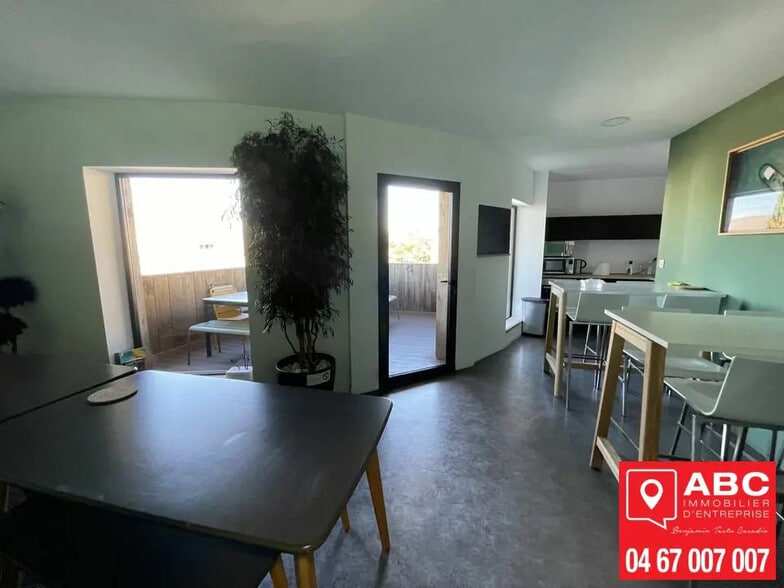 Local d'activités dans Vendargues à vendre - Photo de l’immeuble – Image 3 sur 5
