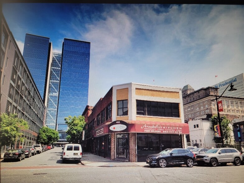 144 Washington St, Newark, NJ à louer - Photo de l’immeuble – Image 1 sur 18