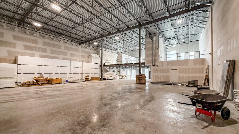 3240 48 Av, Vernon, BC à louer - Photo de l’immeuble – Image 3 sur 10