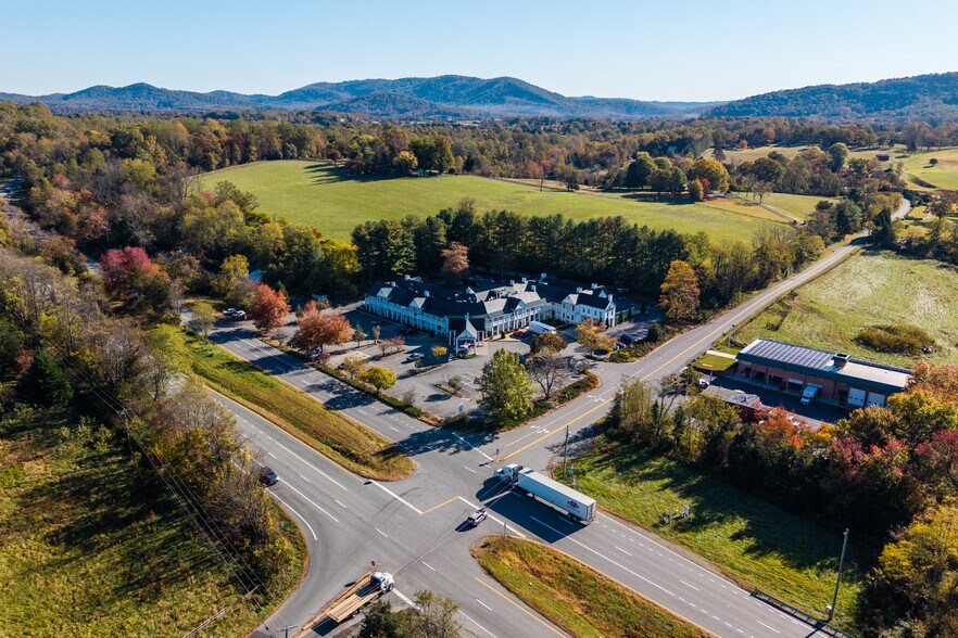 4916 Plank Rd, North Garden, VA à louer - Photo de l’immeuble – Image 3 sur 7