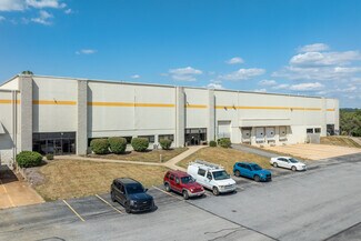 Plus de détails pour 495 E Locust Ln, York, PA - Industriel/Logistique à louer