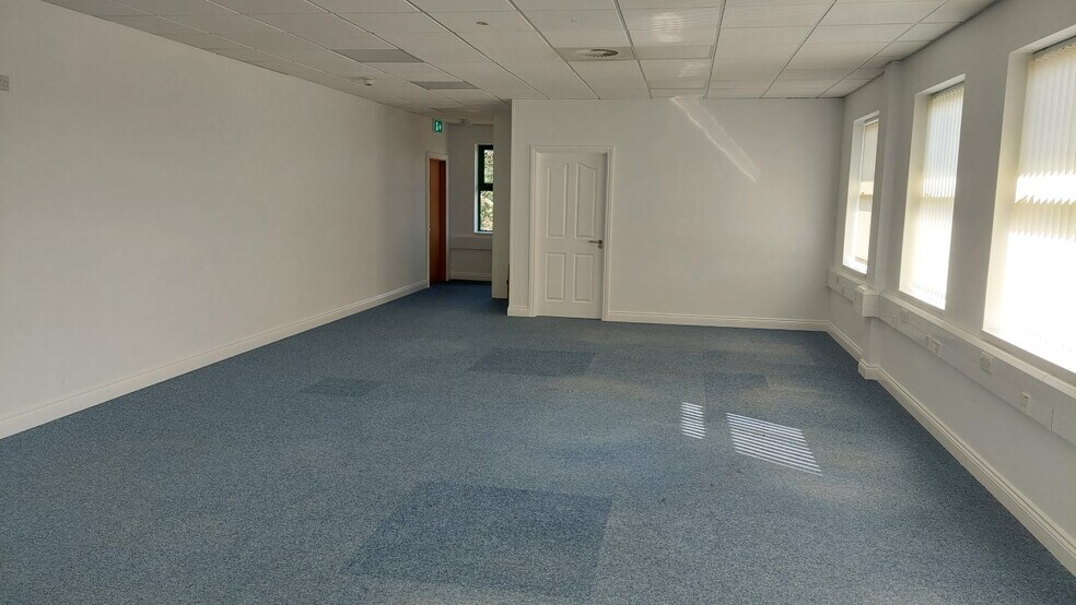 Heol Y Twyn, Pontyclun à louer - Photo de l’immeuble – Image 3 sur 7