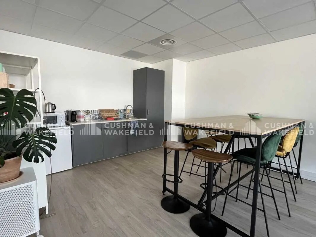 392 Avenue Des Genévriers, La Ciotat à louer Photo de l’immeuble– Image 1 sur 14