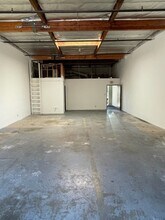 671 E Cooley Dr, Colton, CA à louer Photo intérieure– Image 1 sur 10