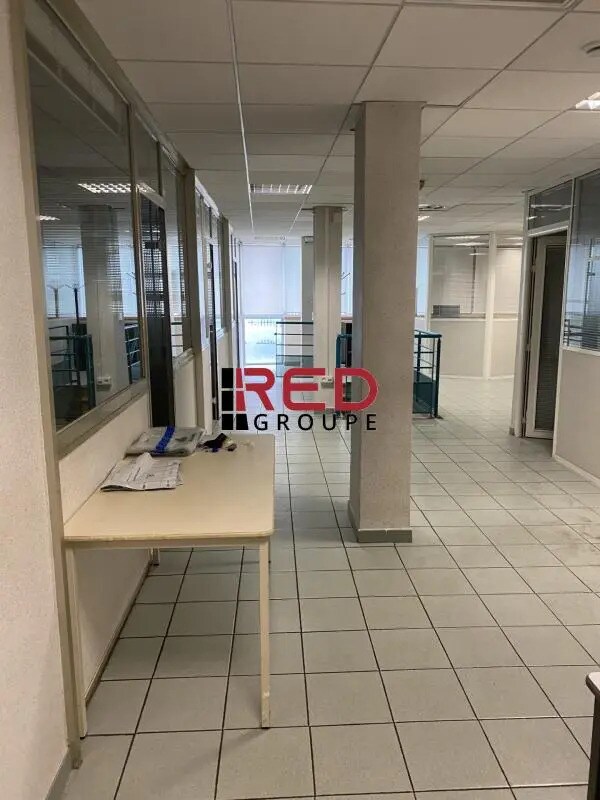 Local commercial dans Aubagne à louer Photo de l’immeuble– Image 1 sur 9