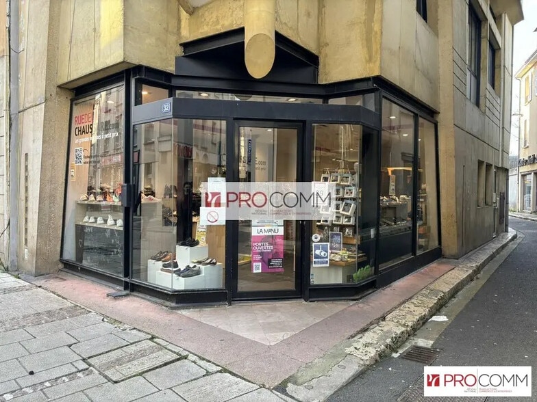 Local commercial dans Chartres à louer - Photo de l’immeuble – Image 2 sur 4