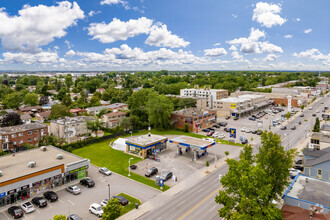 1716 Boul Des Laurentides, Laval, QC - VUE AÉRIENNE  vue de carte
