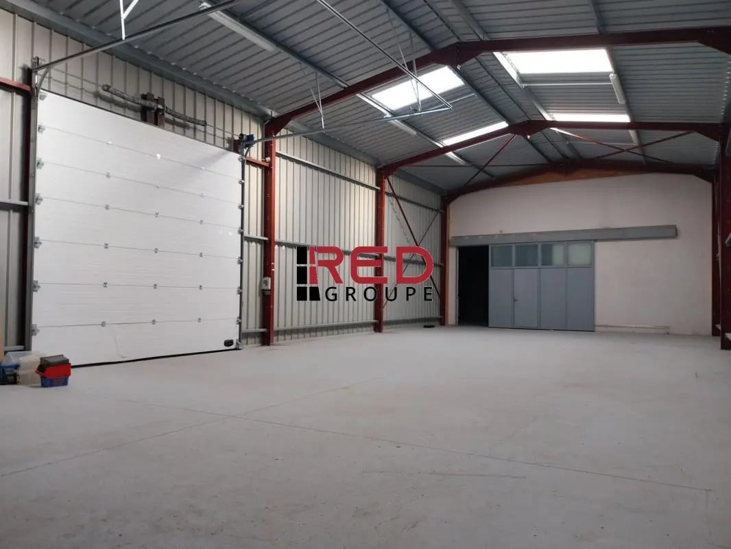 Industriel/Logistique dans Septèmes-les-Vallons à louer Photo de l’immeuble– Image 1 sur 5