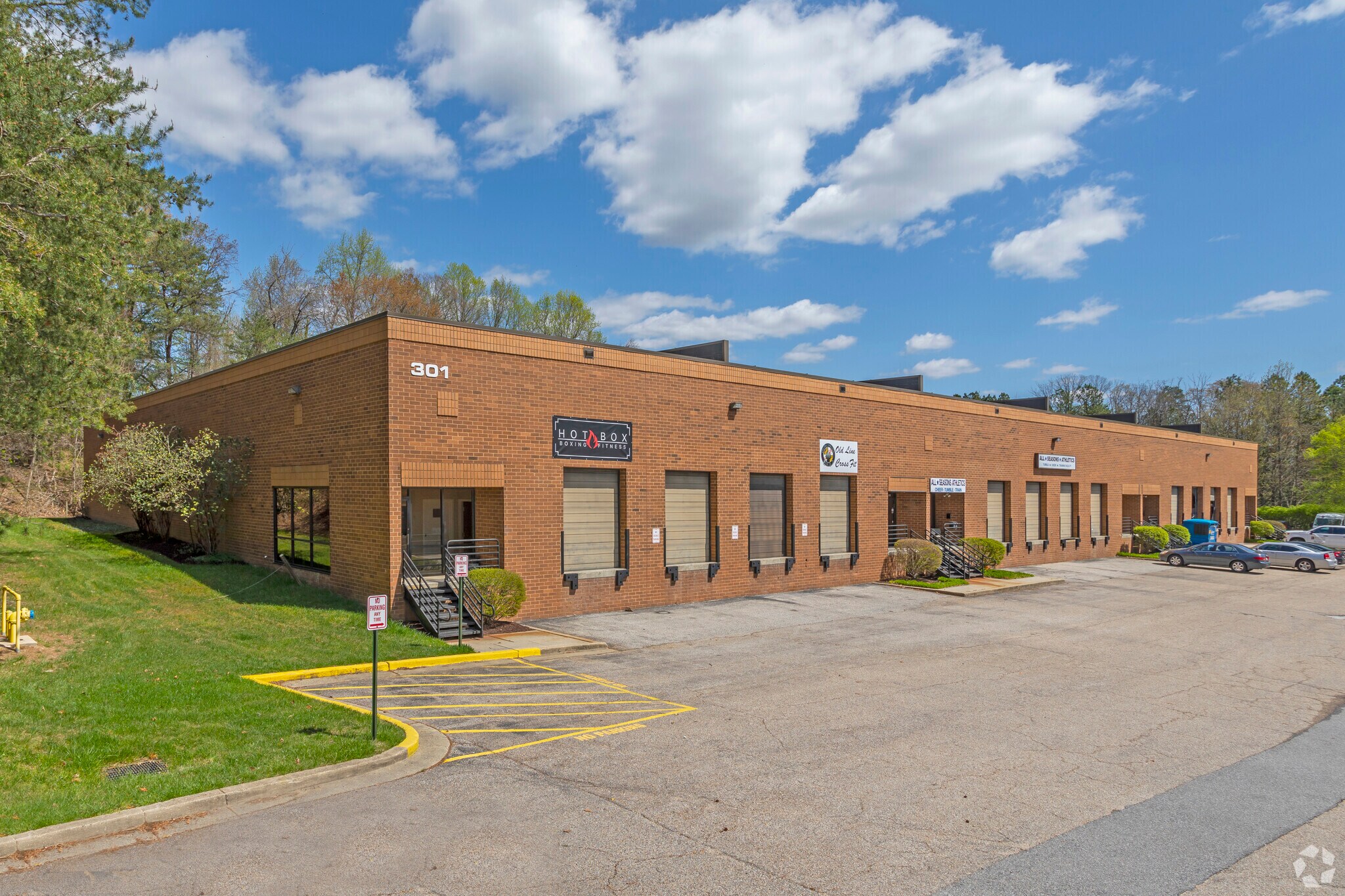 303 Najoles Rd, Millersville, MD à louer Photo principale– Image 1 sur 3