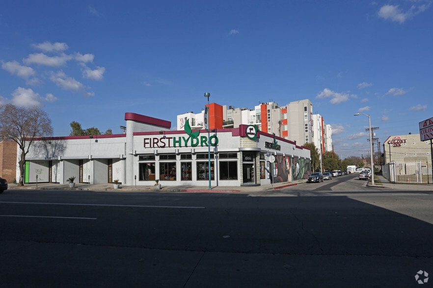 4900 Lankershim Blvd, North Hollywood, CA à vendre - Photo principale – Image 2 sur 43