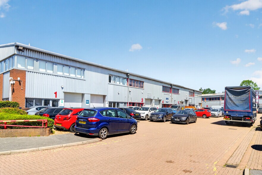 Belvue Rd, Northolt à vendre - Photo de l’immeuble – Image 3 sur 13