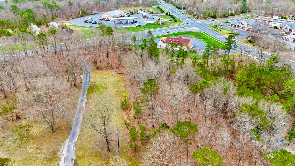 5101 English Creek Ave, Egg Harbor Township, NJ à vendre - Photo de l’immeuble – Image 2 sur 8