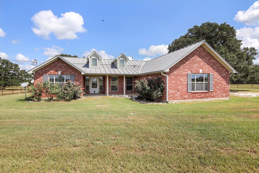 7808 Oxford Cemetery Rd, Madisonville, TX à vendre - Photo de l’immeuble – Image 2 sur 16
