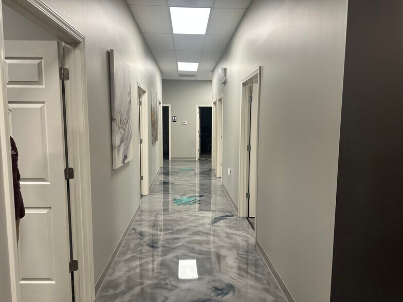 651 US 31W Byp, Bowling Green, KY à louer - Photo intérieure – Image 3 sur 13