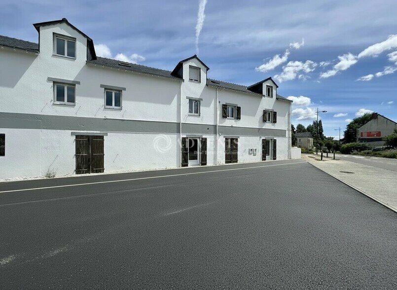 Local commercial dans Treillières à vendre - Photo de l’immeuble – Image 2 sur 3