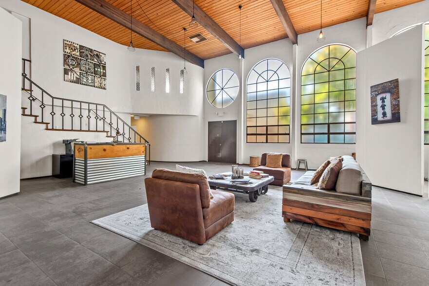 1108 Tamarind Ave, Los Angeles, CA à vendre - Photo de l’immeuble – Image 1 sur 18