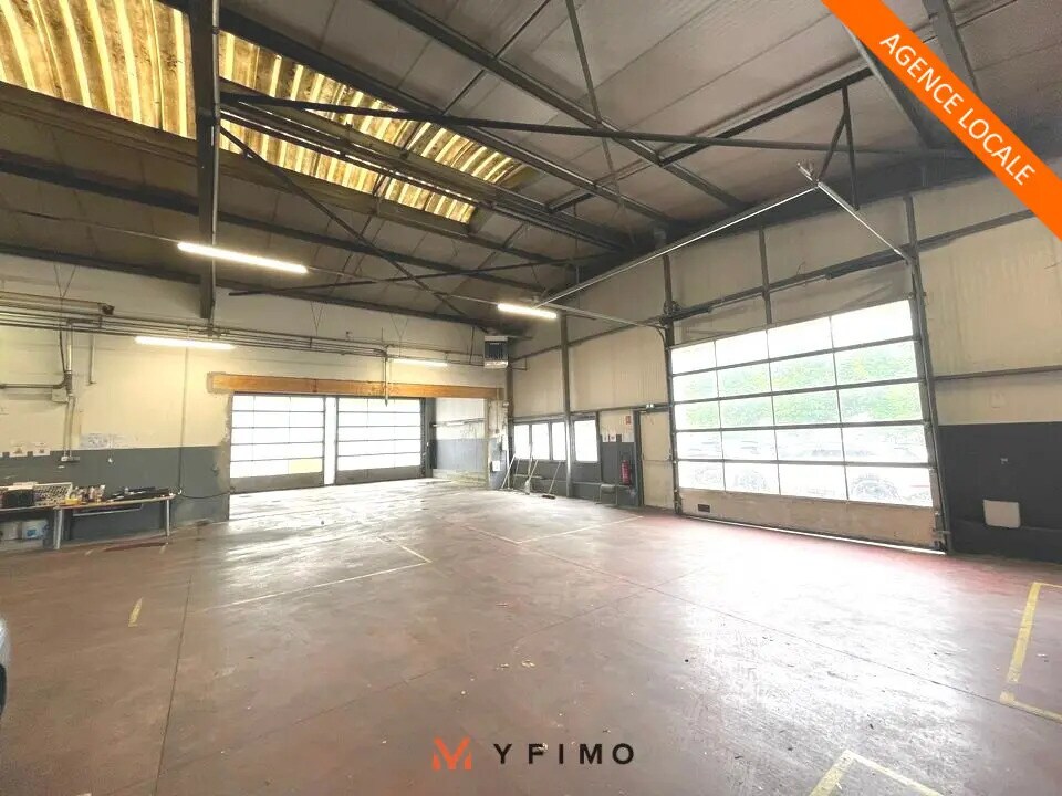 Local commercial dans Buchelay à louer Photo intérieure– Image 1 sur 6