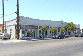 Plus de détails pour 33-45 W Putnam Ave, Porterville, CA - Local commercial à louer